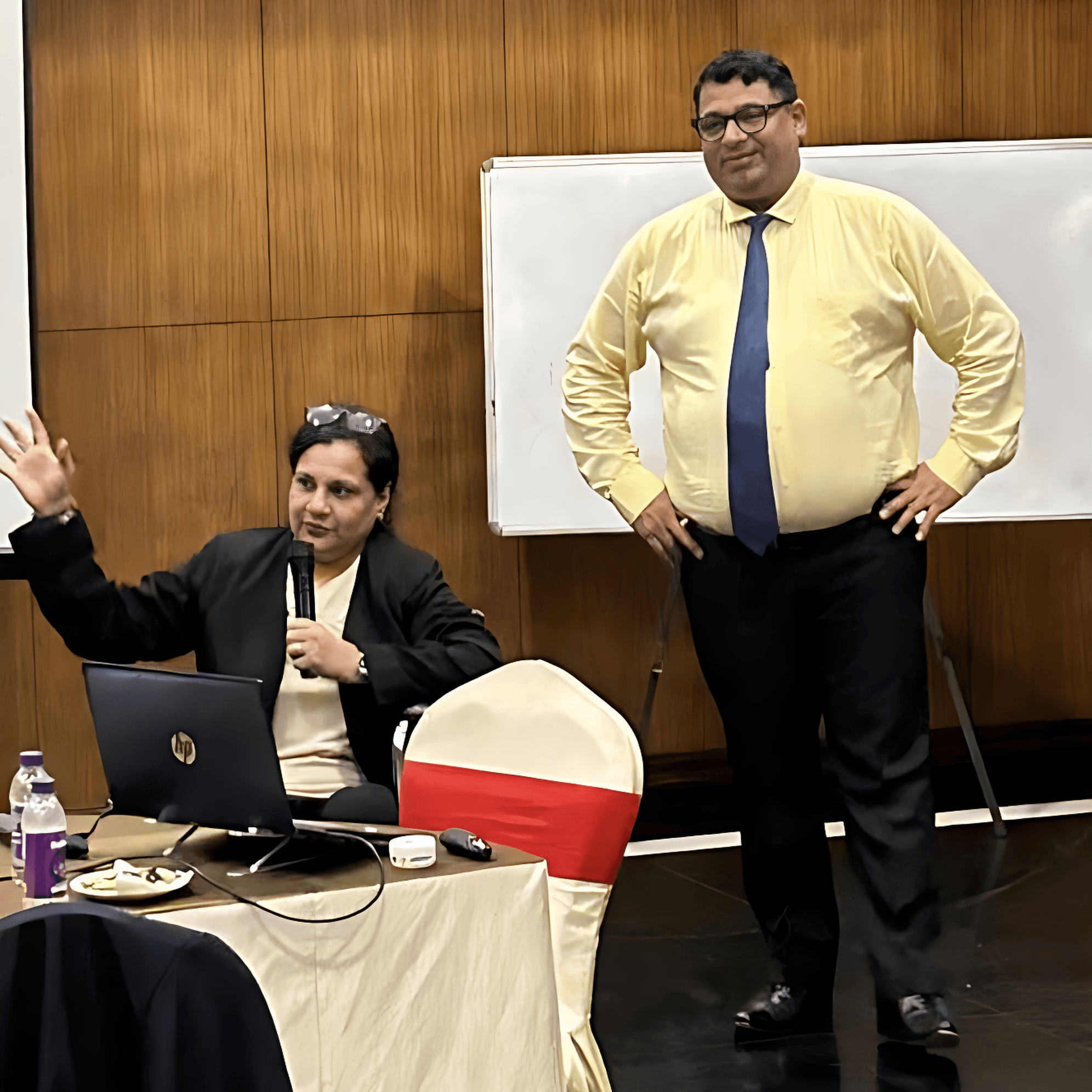 Dr. Swati facilitating a transformative coaching session